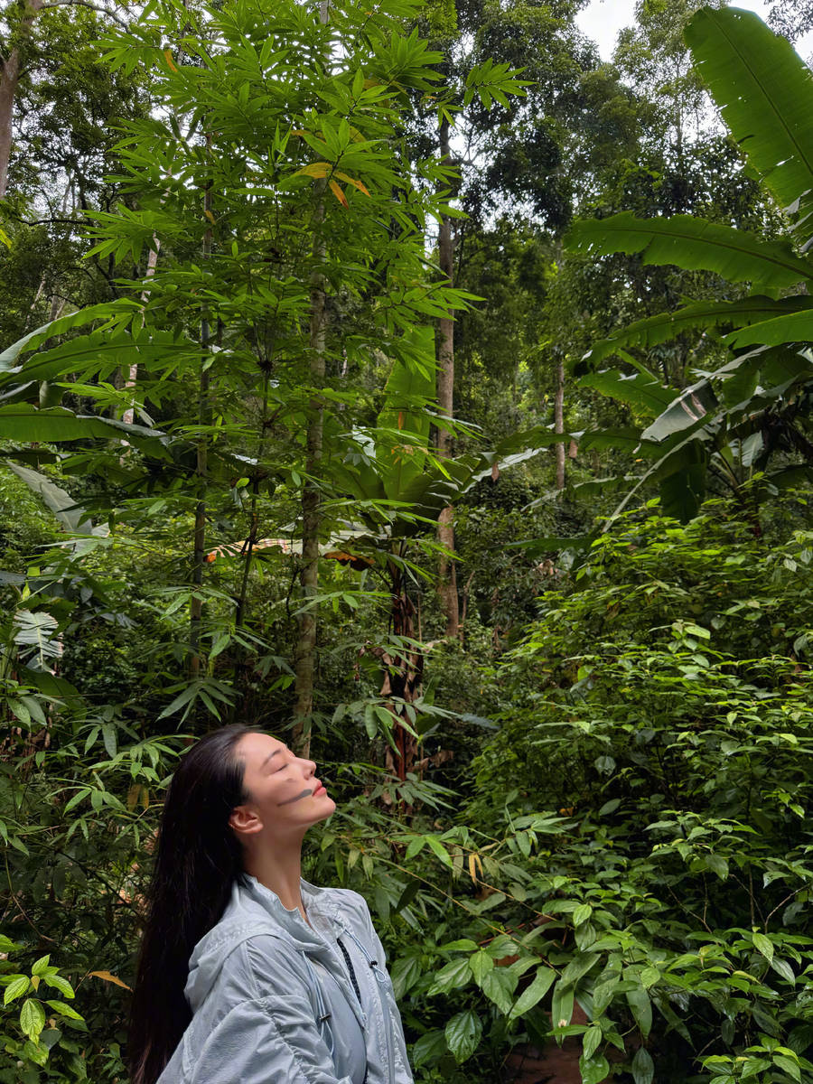 Trương Hinh Dư và chồng khoe ảnh đôi lãng mạn khiến fan chỉ biết thốt lên: