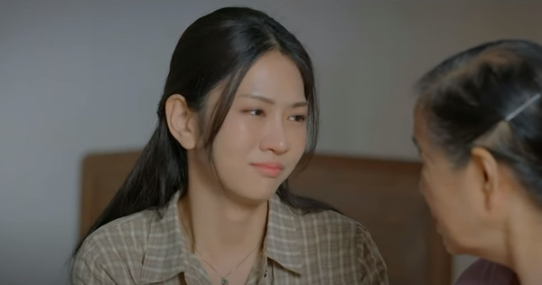 Vbiz hiếm ai cứ xuất hiện là bị đòi cắt sóng như cô gái này, năng lực chạm đáy thì xinh mấy cũng không mê nổi 67 17158336238171766221957 1754111932578 17541119327311011011451 0 0 492 940 crop 1754112040788125943681png