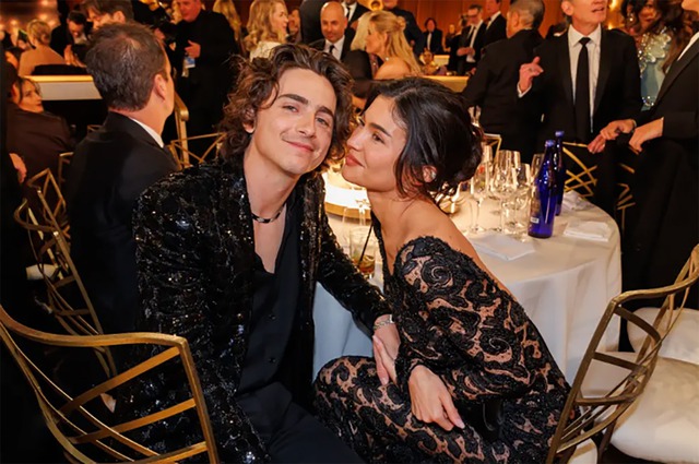 Hẹn hò kiểu tỷ phú: Kylie Jenner bay 12 tiếng để gặp Timothée Chalamet chỉ vì quá nhớ bạn trai!- Ảnh 4.