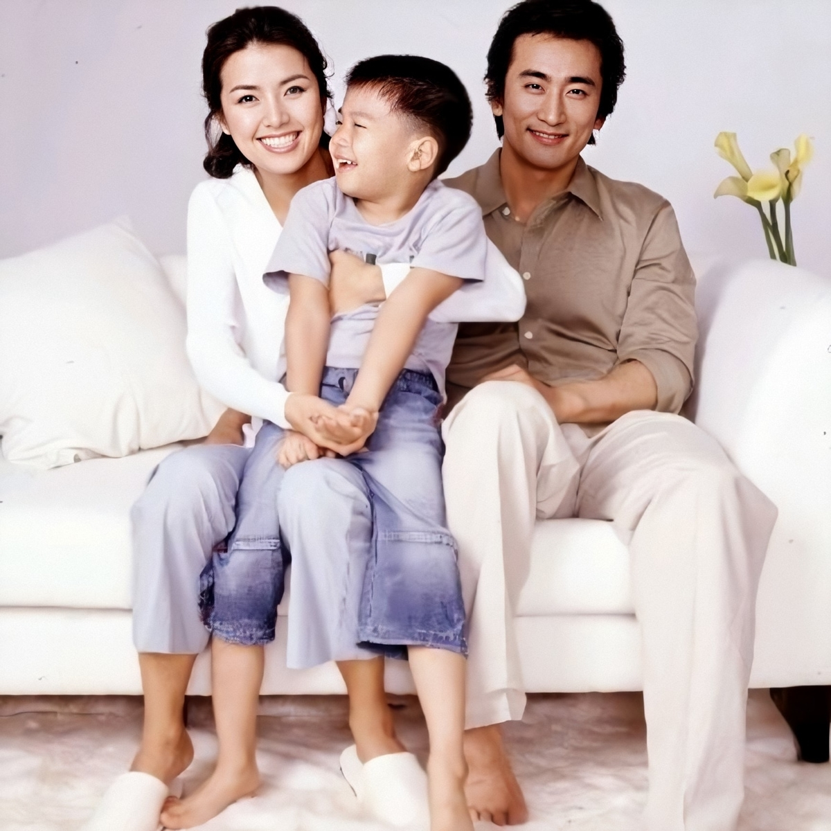 6763671110353290-1723492789247-1723492789561914038386-1723518967241-17235189675861458496919-1754216474445-17542164745741995054937-1754232748564-1754232748770368575109 "Ông trùm" Cha In Pyo có thực sự là cậu ấm "ngậm thìa vàng", thừa kế 300 tỷ USD? 6763671110353290 1723492789247 1723492789561914038386 1723518967241 17235189675861458496919 1754216474445 17542164745741995054937 1754232748564 1754232748770368575109