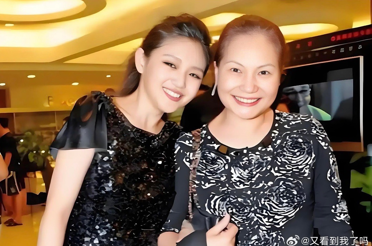 Nóng: Mẹ Từ Hy Viên Nóng: Mẹ Từ Hy Viên