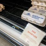 Nước Mỹ khủng hoảng vì hết trứng: Giá trứng tăng gây đau đầu hơn cả giá vàng tăng, vì đâu có tình cảnh lạ này? 6a5a2ba0 e35e 11ef 85b4 d3e7cbacfead 1739026099110544031391 1739066658845 1739066659294598228760 0 0 270 432 crop 1739066728859347128243jpg