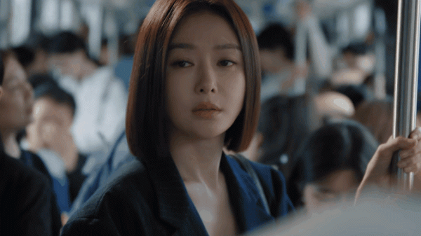 Khán giả ồ ạt tẩy chay, đòi gỡ gấp phim của Chung Hán Lương vì trái với luân thường đạo lý 6a72 gif1f304ddd9a26ad7f3ba68832519b5cfa 17644229709431086015348 1764472788697 1764472791473807652805