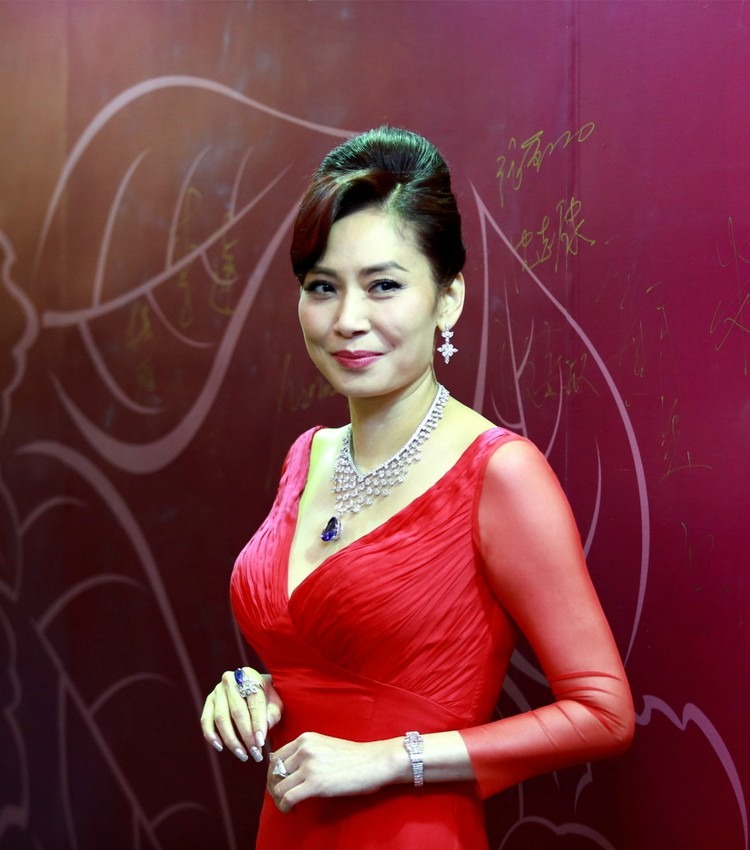 Cái kết ngỡ ngàng của “bom sex” dám “mạo phạm” với tỷ phú 70 tuổi- Ảnh 9.