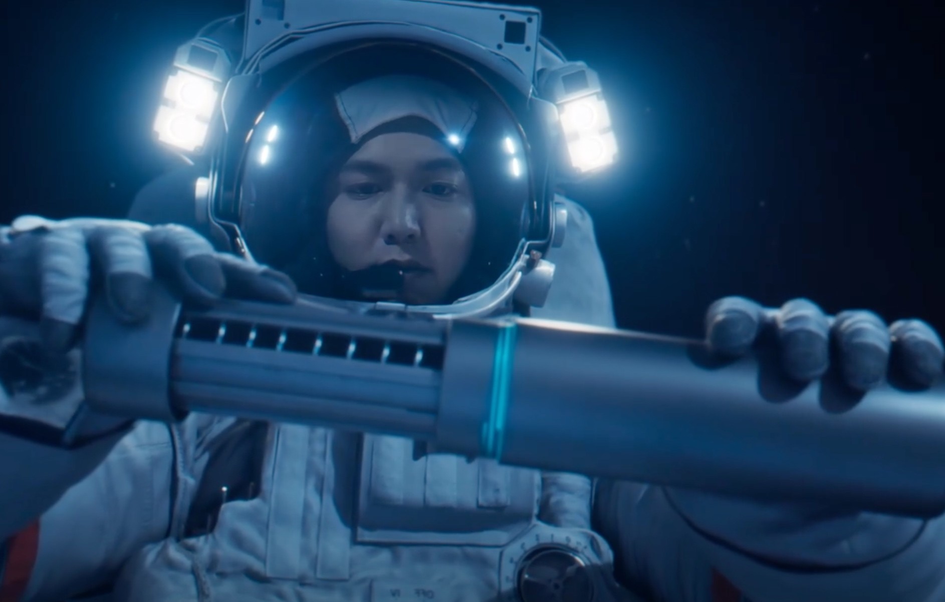 7-1740373475-3-width1886height1203 Sốc vì cái kết bom xịt của Lee Min Ho - 7