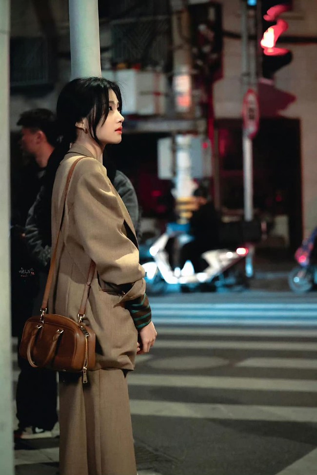 Mỹ nhân ngoan xinh yêu nhất Trung Quốc hiện tại lại gây sốt: Nhan sắc