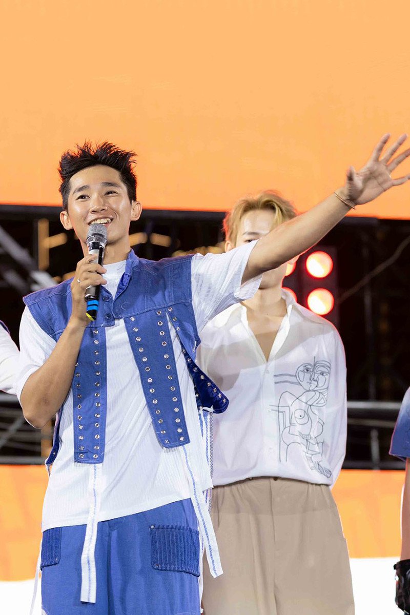 Tiết lộ về chiến sĩ đặc công đóng cả 2 bom tấn 'Địa đạo' và 'Lật mặt 8' - 8