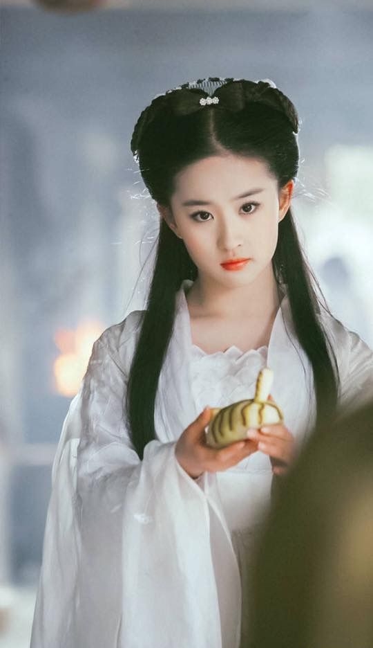 Lưu Diệc Phi 17 tuổi đẹp hết phần thiên hạ: Năm ấy xem mà tưởng tiên nữ giáng trần, sao hoàn mỹ như vậy được?- Ảnh 4. Lưu Diệc Phi 17 tuổi đẹp hết phần thiên hạ: Năm ấy xem mà tưởng tiên nữ giáng trần, sao hoàn mỹ như vậy được?- Ảnh 4.