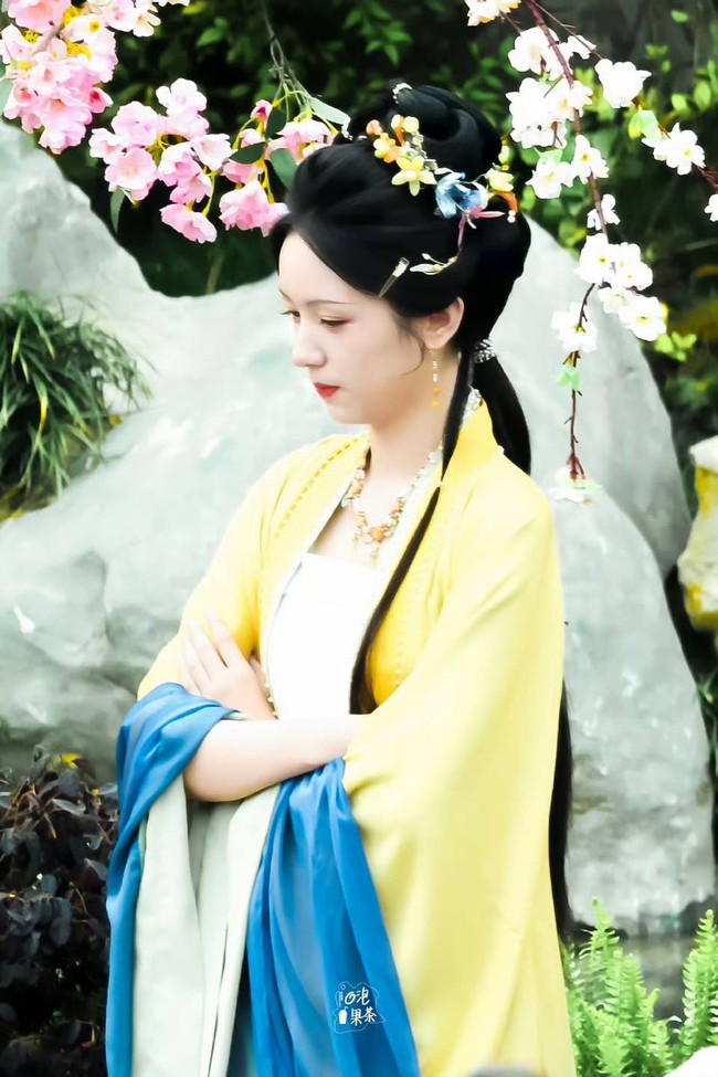 7-17471073981451230974302 "Tứ tiểu thư" đẹp nhất Trung Quốc hiện tại: Mỹ nhân cổ trang xứng đáng phong thần, nhan sắc lẫn phối đồ đều mướt mắt 7 17471073981451230974302