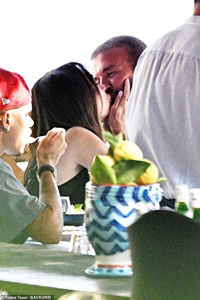 Vợ chồng Beckham bị nói giả dối- Ảnh 6.