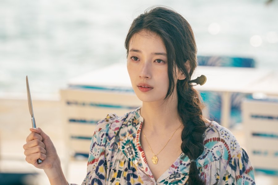 Đứng hình 3 giây vì mỹ nhân mặt mũi lấm lem vẫn đẹp sang chấn: Visual lu mờ vạn vật, sang chảnh từ cốt cách- Ảnh 2. Đứng hình 3 giây vì mỹ nhân mặt mũi lấm lem vẫn đẹp sang chấn: Visual lu mờ vạn vật, sang chảnh từ cốt cách- Ảnh 2.