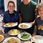 Bức ảnh Katy Perry hôn cựu Thủ tướng Canada gây sốt toàn cầu 7 1760491676831 17604916771251694471648