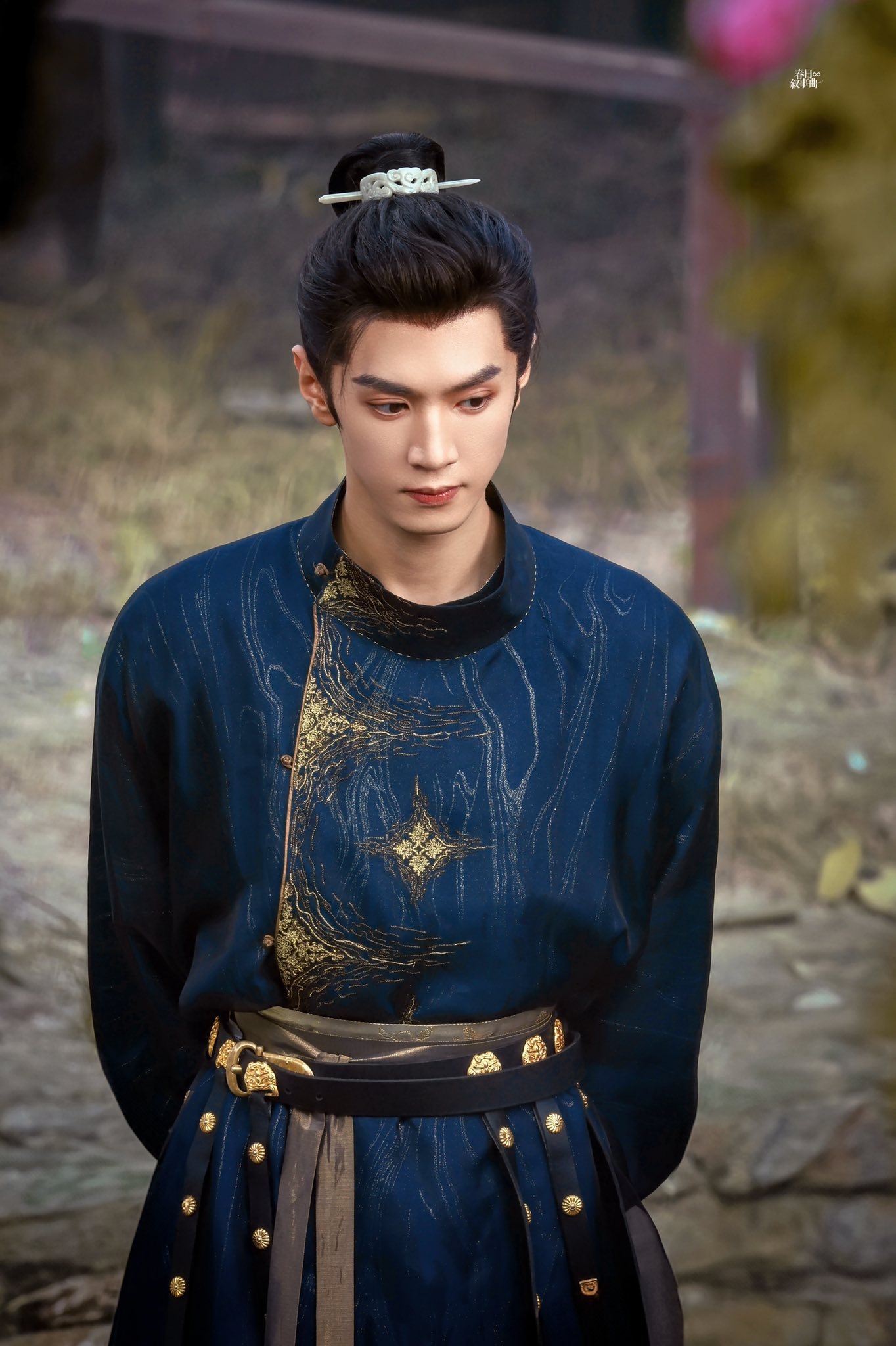 Đừng nói mỹ nam này đẹp như tranh vẽ, vì tranh phải vẽ theo mỹ nam này: Visual đỉnh cao ngắm lác cả mắt- Ảnh 12.