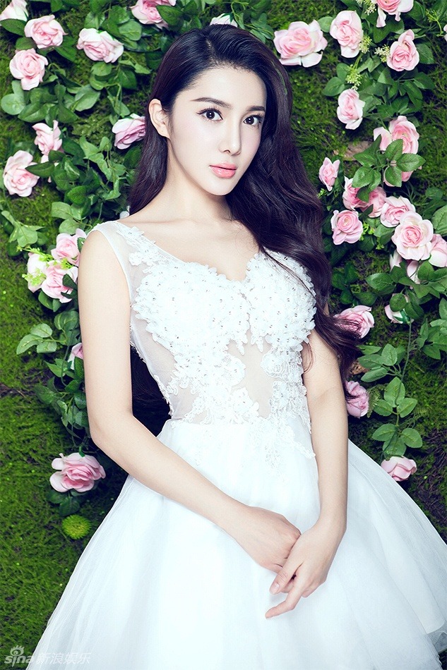 Cái chết ở bụi cây gây chấn động và ám ảnh showbiz của mỹ nhân 9X, quá nhiều uẩn khúc tại hiện trường- Ảnh 6.