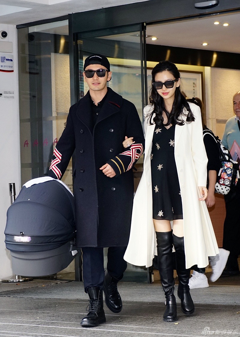 Huỳnh Hiểu Minh bên trọng bên khinh: Đón con trai