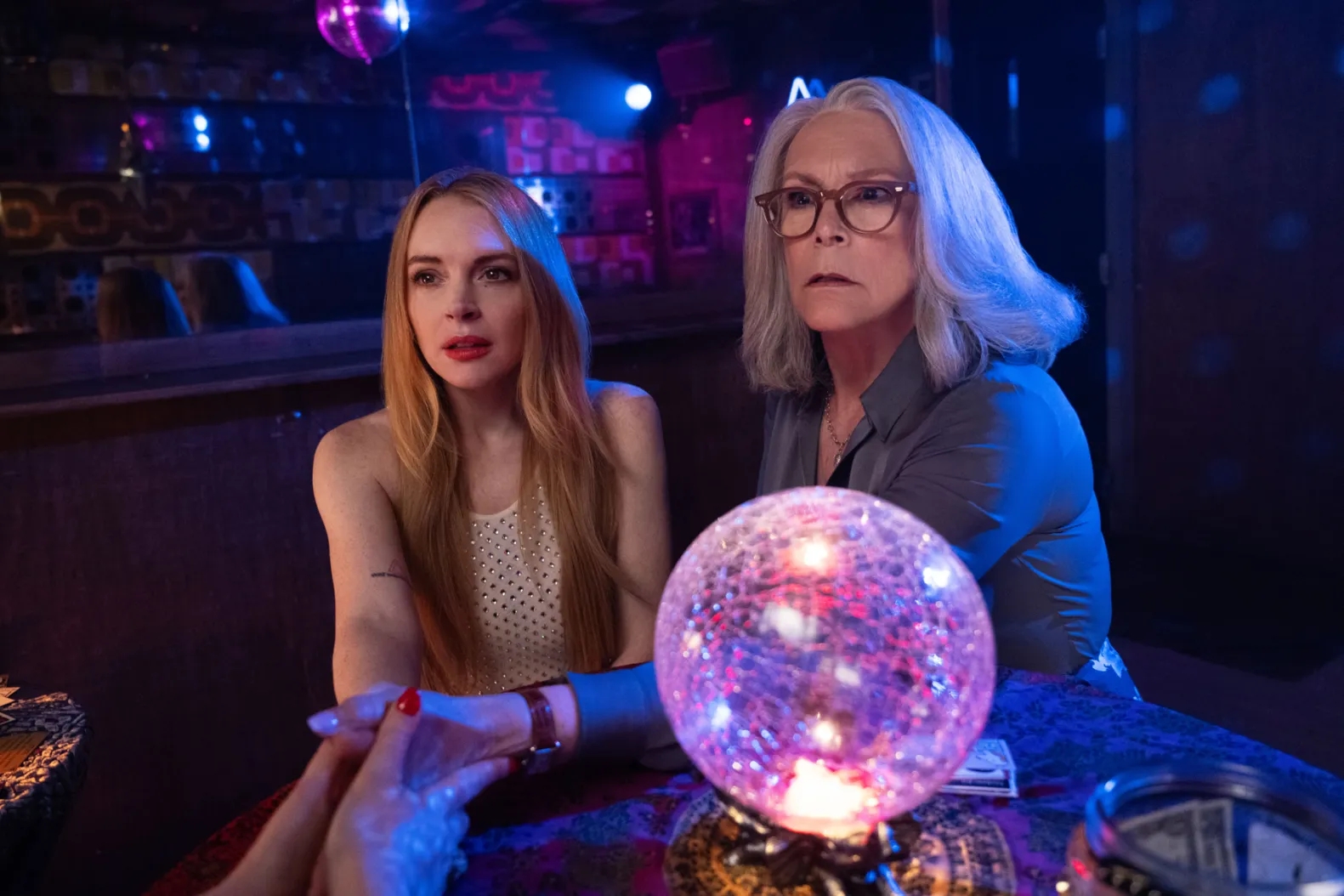 Không thể tin đây lại là Lindsay Lohan, công chúa Disney giờ biến thành