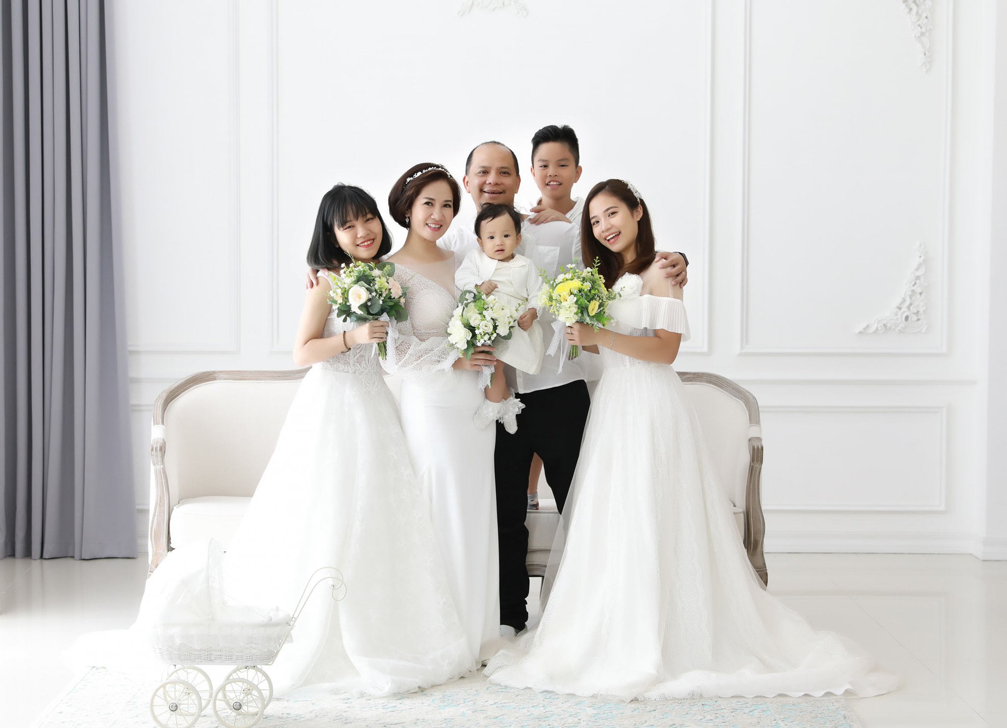 Những ông bố đông con nhất showbiz Việt: Bận rộn tới mấy vẫn hết lòng quan tâm, yêu thương các con- Ảnh 6.