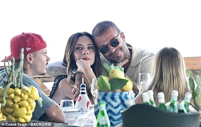 Vợ chồng Beckham bị nói giả dối- Ảnh 12.