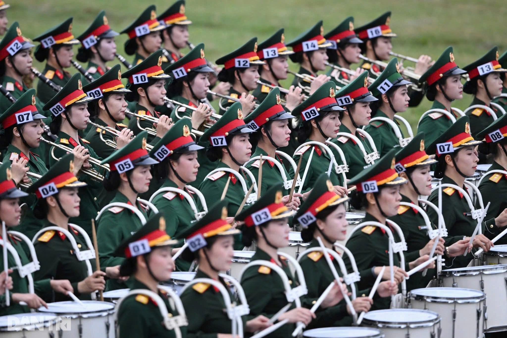 Nữ chiến sỹ khối