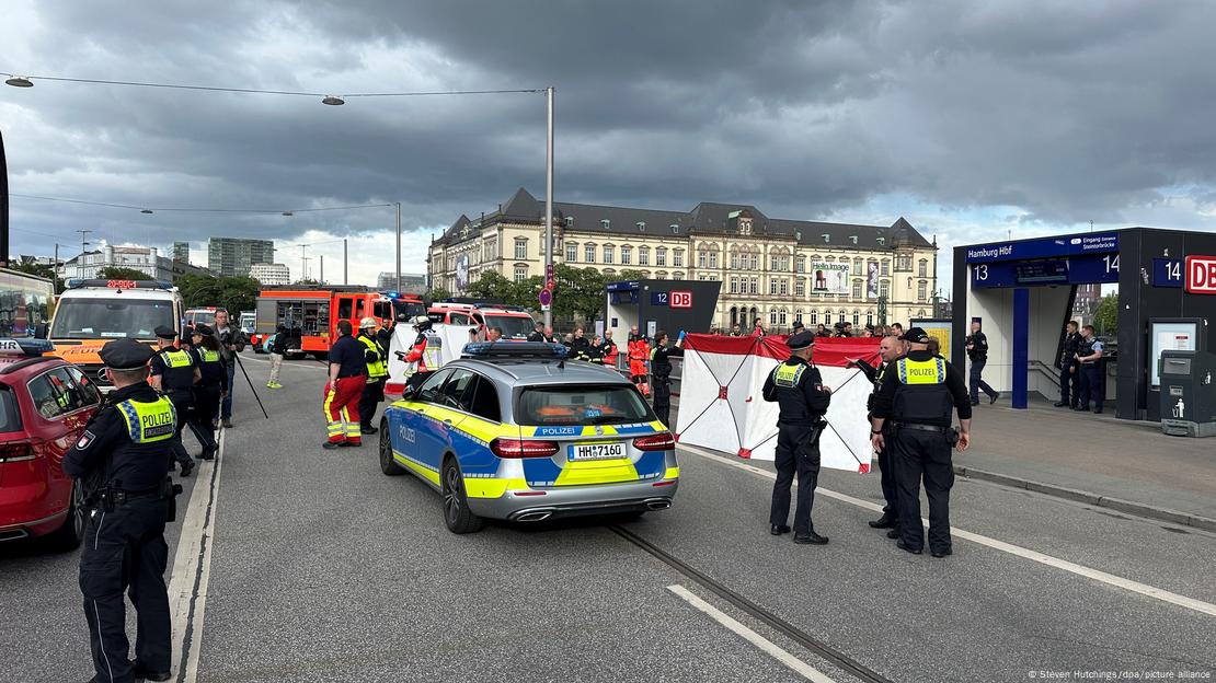 Đức: Kinh hãi tấn công bằng dao, nhiều người trọng thương- Ảnh 1.