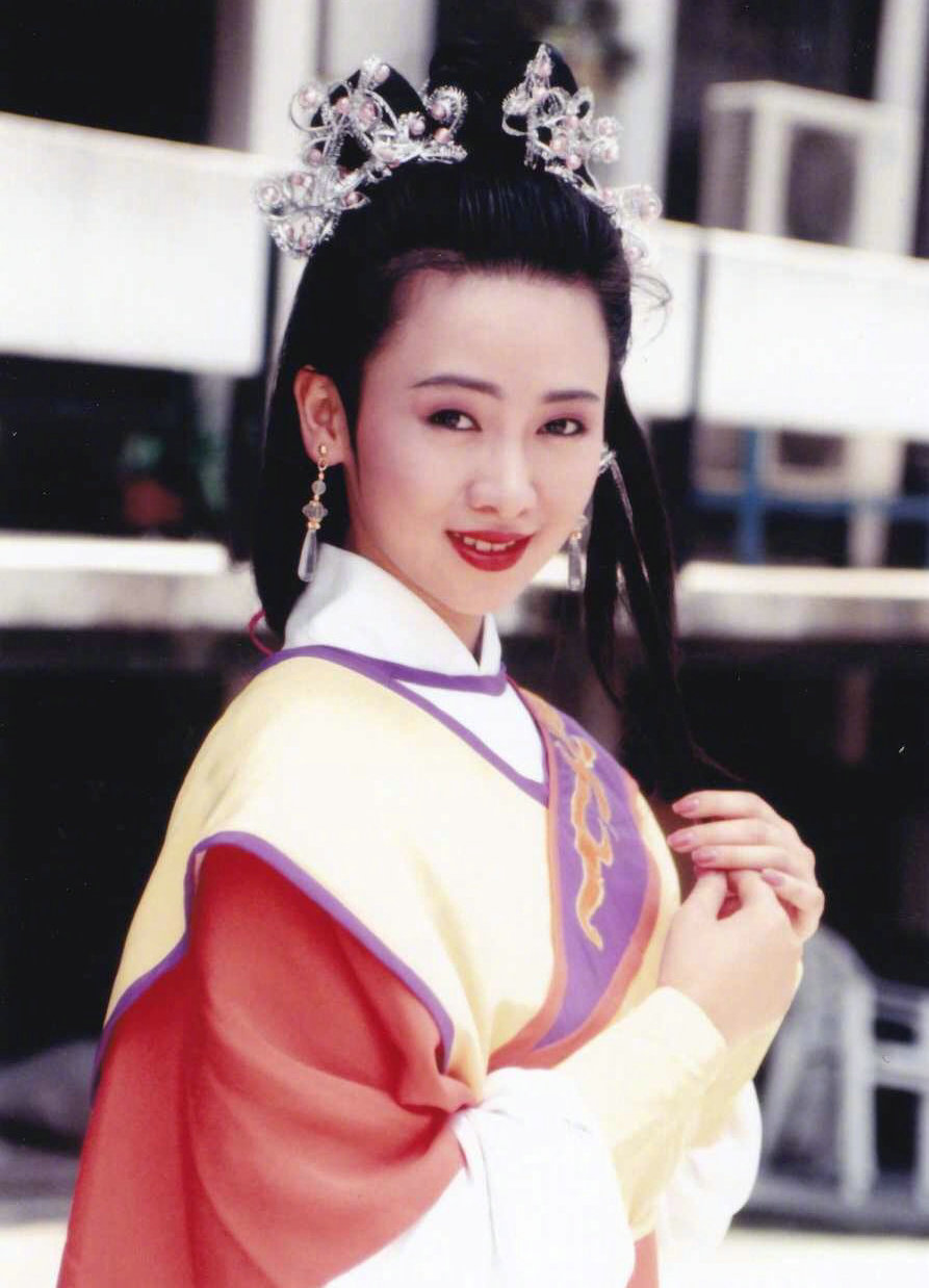 Mỹ nhân phim 18+ từng được khen gợi cảm hơn cả Thư Kỳ: Tuổi 56 vẫn rực rỡ như rượu vang ủ lâu năm- Ảnh 6.