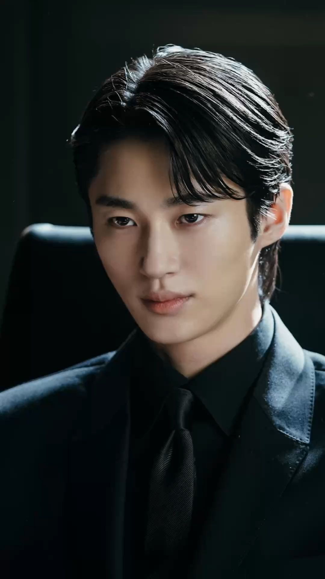 Solo Leveling live-action: Ngỡ ngàng với nhan sắc của Sung Jinwoo và Cha Hae In phiên bản đời thực- Ảnh 2.