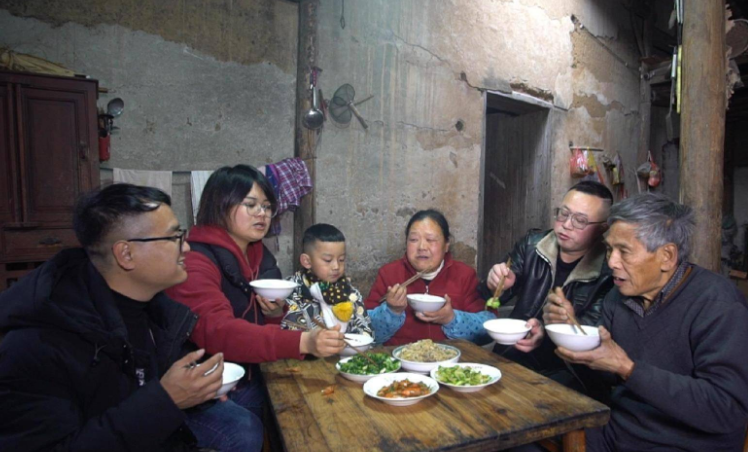 Gia chủ từ chối tiền đền bù, không chịu di dời khiến đại dự án 140.000 tỷ đồng bị trì hoãn suốt 2 năm, khẳng định: “Trả hơn 742 tỷ mới rời đi”- Ảnh 1.