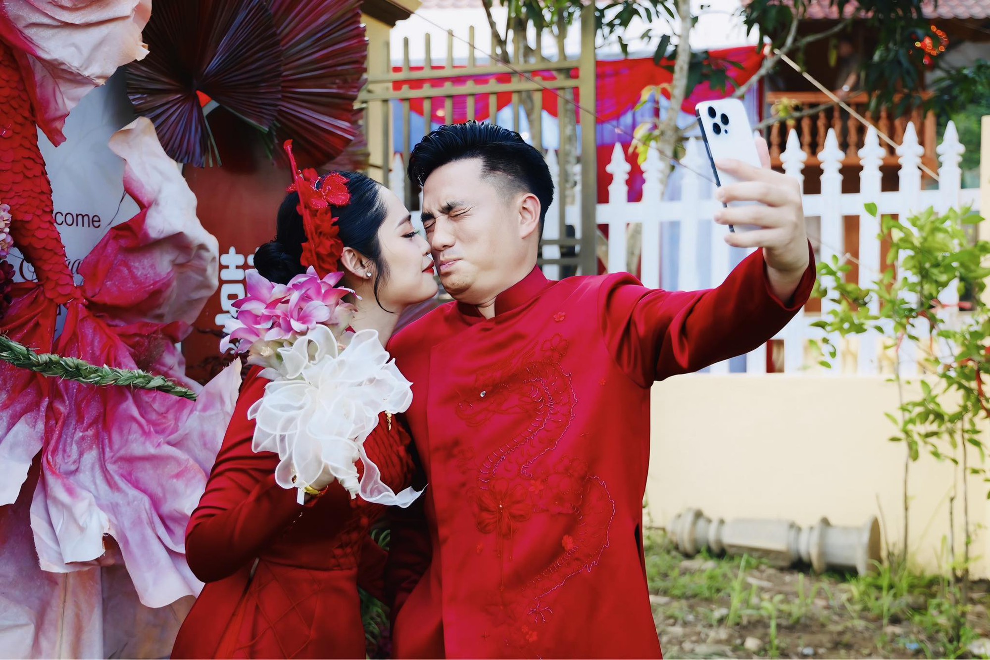 Hoa hậu 99 tất bật chuẩn bị đám cưới với chồng Phó giám đốc, làm 1 thứ khác biệt hẳn trong Vbiz- Ảnh 1.