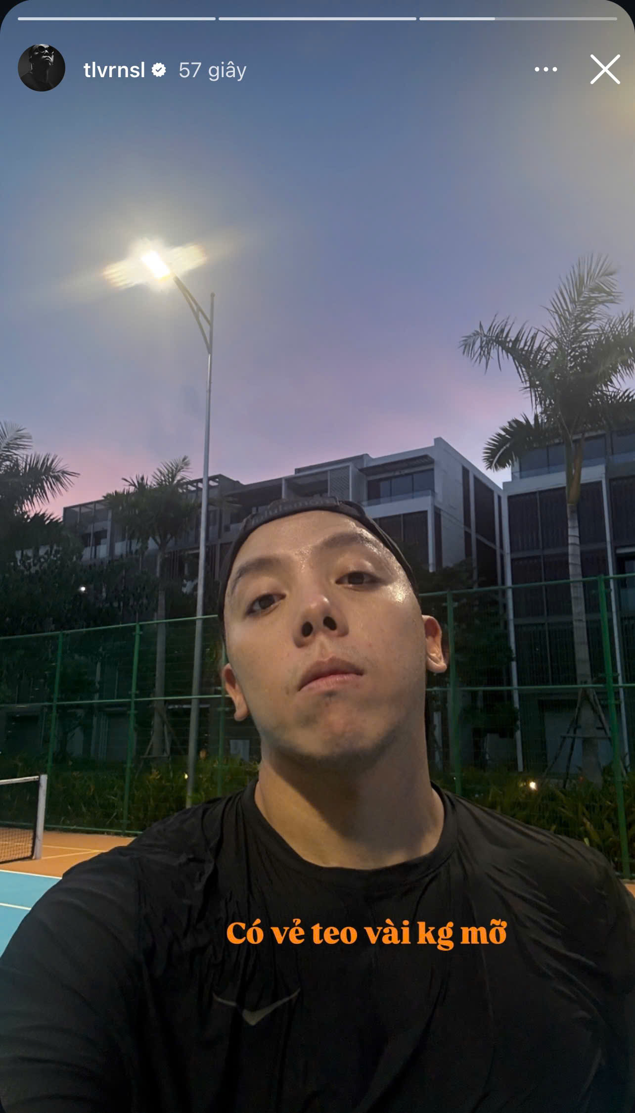 Touliver lộ diện khác lạ giữa loạt tin đồn hôn nhân rạn nứt với Tóc Tiên- Ảnh 1. Touliver lộ diện khác lạ giữa loạt tin đồn hôn nhân rạn nứt với Tóc Tiên- Ảnh 1.