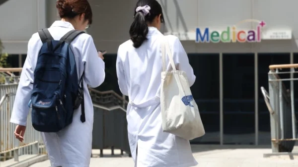 Hàn Quốc: Hơn 8.300 sinh viên y khoa đối mặt nguy cơ lưu ban 7af31342 e923 40d6 88ad b5a0d0 4765 9280 1747088152 74793610929486356026505 1747190241555 174719024169240098988