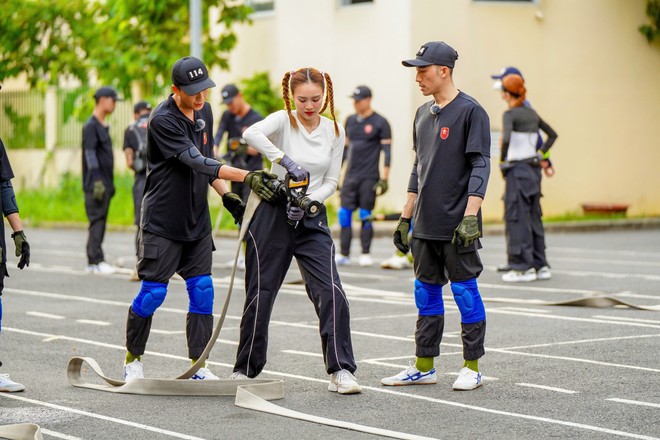 Ám ảnh vụ cháy kinh hoàng ở chung cư Carina, TPHCM khiến 13 người thiệt mạng- Ảnh 1.