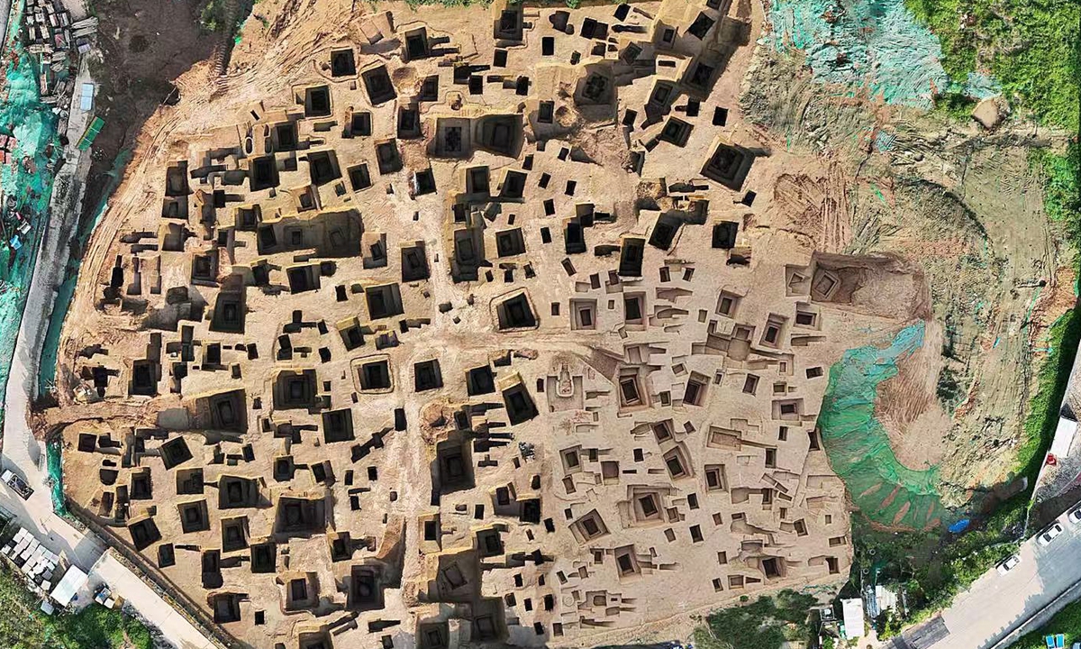 Phát hiện hơn 500 ngôi mộ cổ từ thời Chiến Quốc tại Tây An (Trung Quốc)- Ảnh 2.