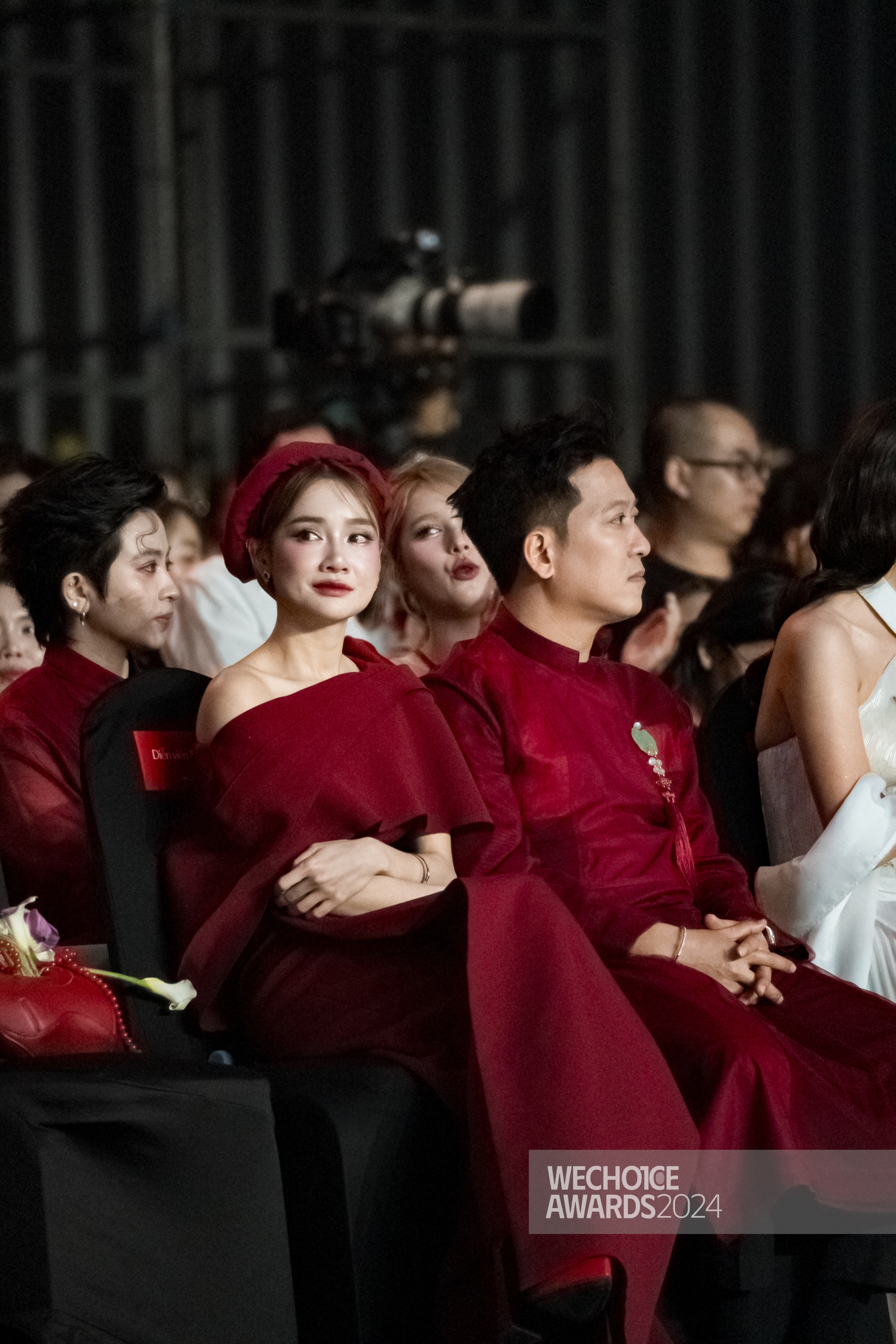 Nhã Phương, Thuỳ Tiên và dàn sao Việt rơi nước mắt khi chứng kiến 1 điều diễn ra ở WeChoice Awards 2024- Ảnh 1. Nhã Phương, Thuỳ Tiên và dàn sao Việt rơi nước mắt khi chứng kiến 1 điều diễn ra ở WeChoice Awards 2024- Ảnh 1.