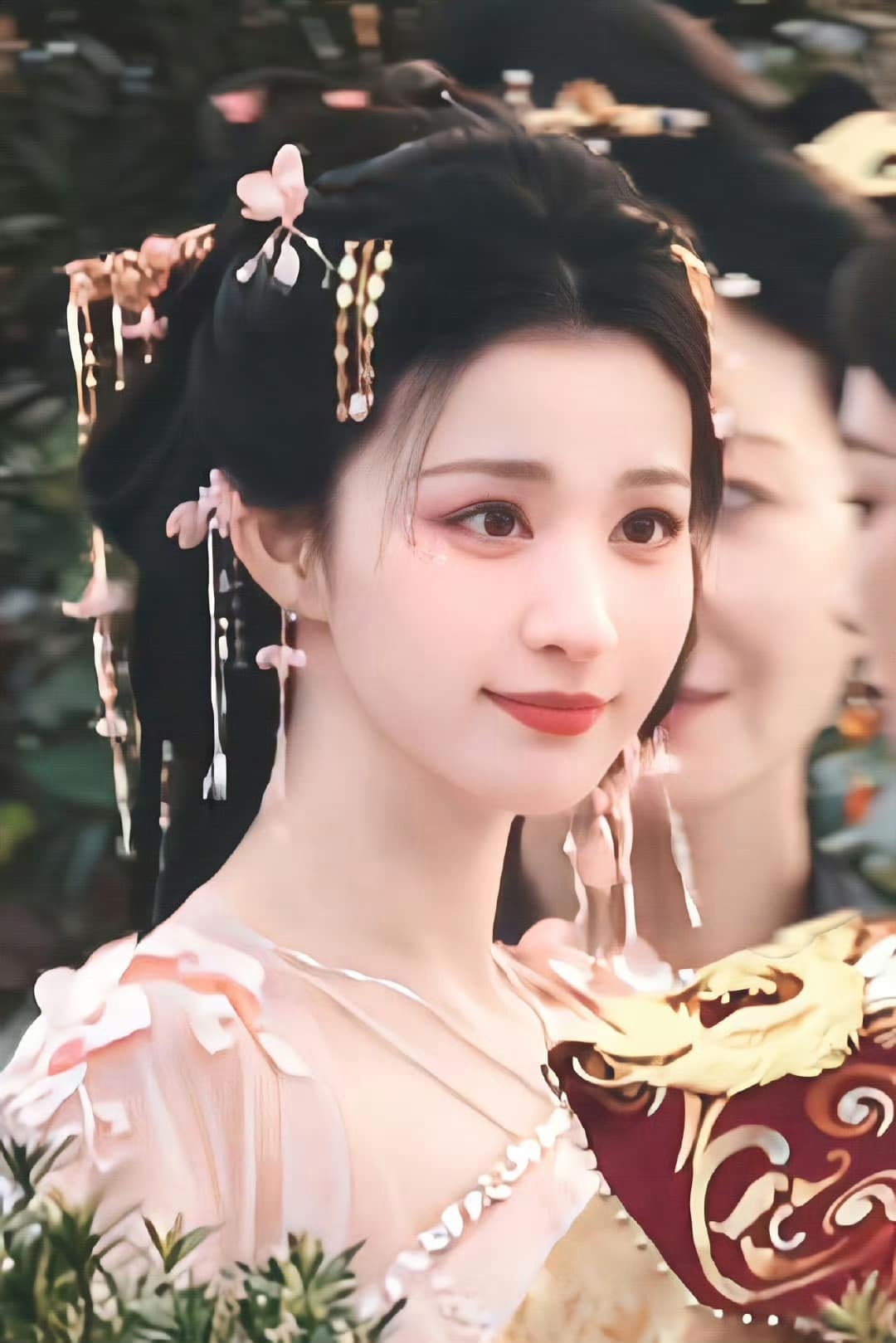 Vương phi đẹp nhất màn ảnh Trung Quốc hiện tại: Nhan sắc nghiêng nước nghiêng thành, ngắm mê không dứt nổi- Ảnh 1. Vương phi đẹp nhất màn ảnh Trung Quốc hiện tại: Nhan sắc nghiêng nước nghiêng thành, ngắm mê không dứt nổi- Ảnh 1.