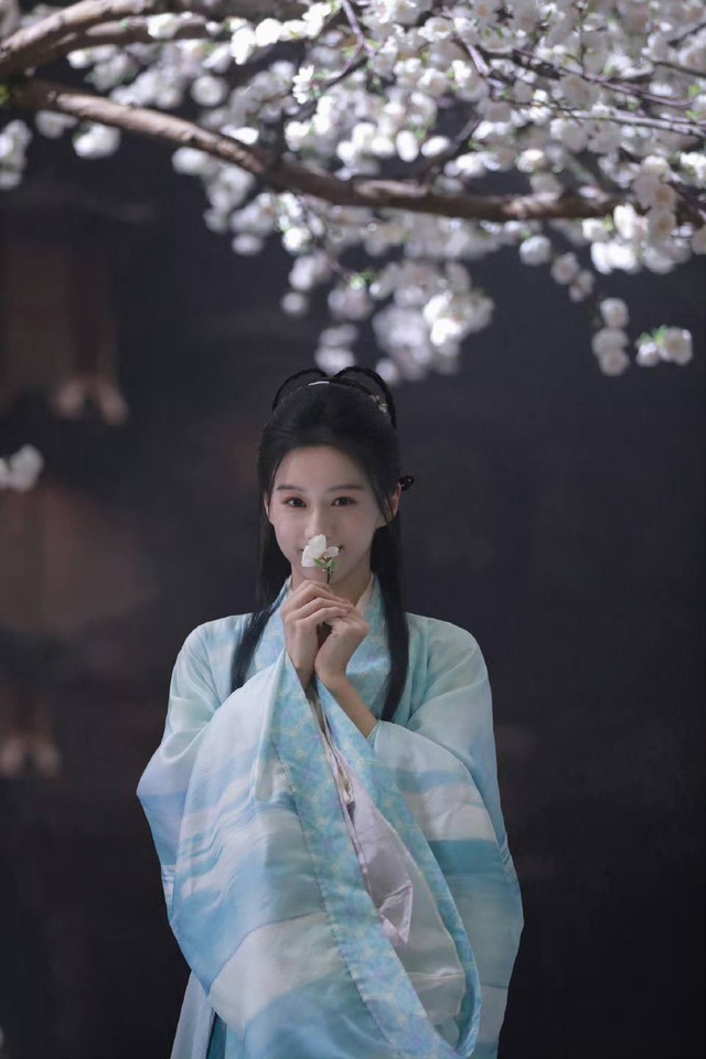 Nữ hiệp đẹp nhất Trung Quốc 2025: Visual cực phẩm nhân gian, thiếu nữ giang hồ xé truyện bước ra- Ảnh 10.