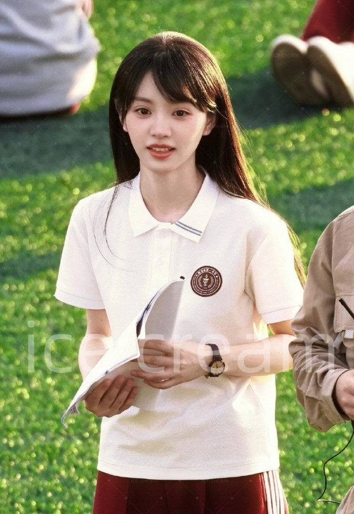 Không thể ngừng mê mỹ nhân có vẻ đẹp như nắng chiếu vào tim: Visual cỡ này ai làm lại, lưu ảnh cả cháy bộ nhớ- Ảnh 11.