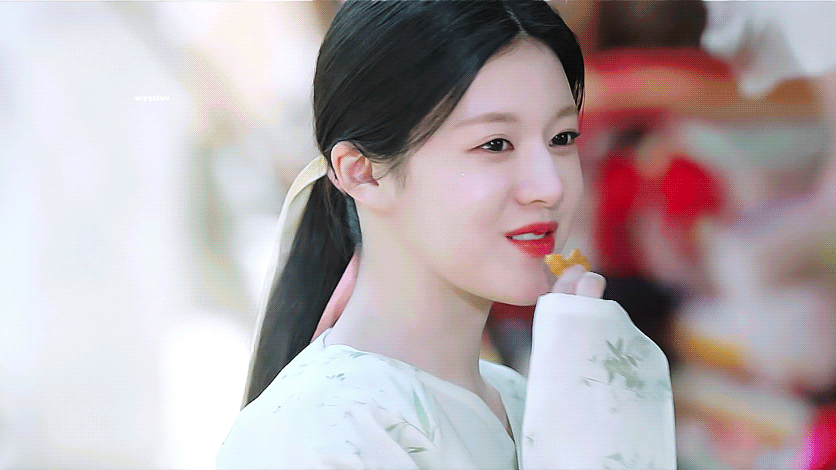 7 nữ diễn viên Hàn Quốc đẹp long lanh siêu thực, lại còn đóng toàn phim hay khiến khán giả mê mãi không thôi- Ảnh 21.