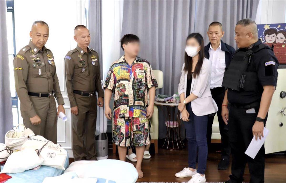 Tịch thu 1,2 tỷ đồng tiền mặt, biệt thự 53 tỷ và 4 căn hộ cao cấp trị giá 102 tỷ của một cặp đôi thất nghiệp- Ảnh 1.