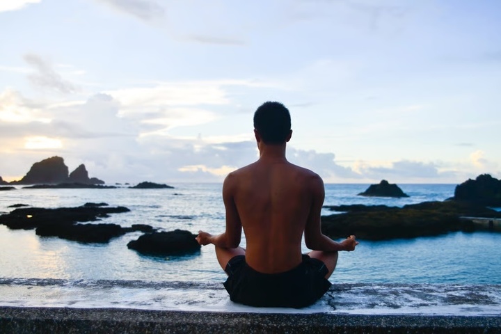 'Khóa học tâm linh' quái đản khiến hai mẹ con mất 11 tỷ đồng- Ảnh 3.