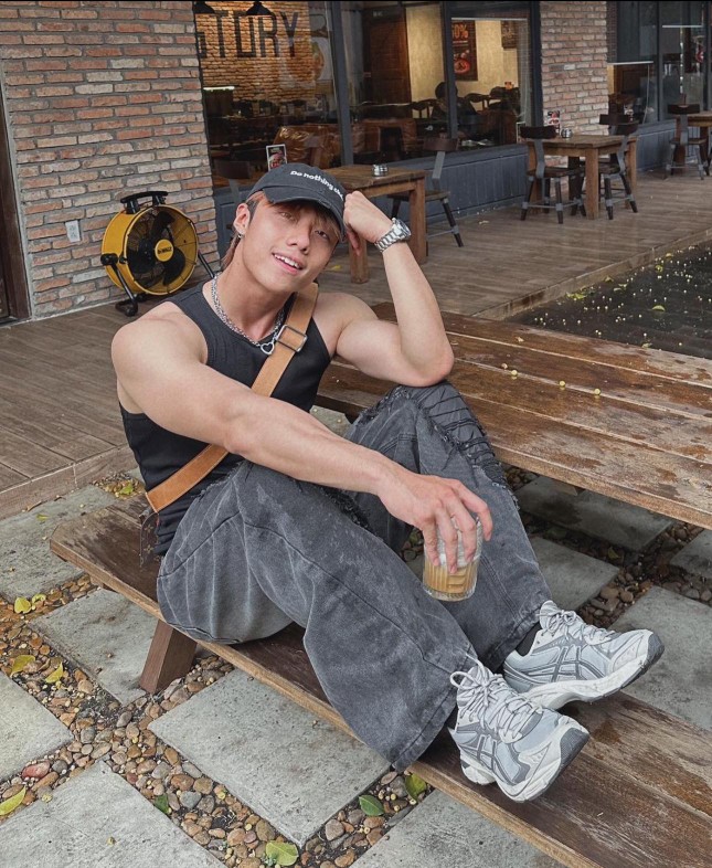 Chấn động bài Chấn động bài