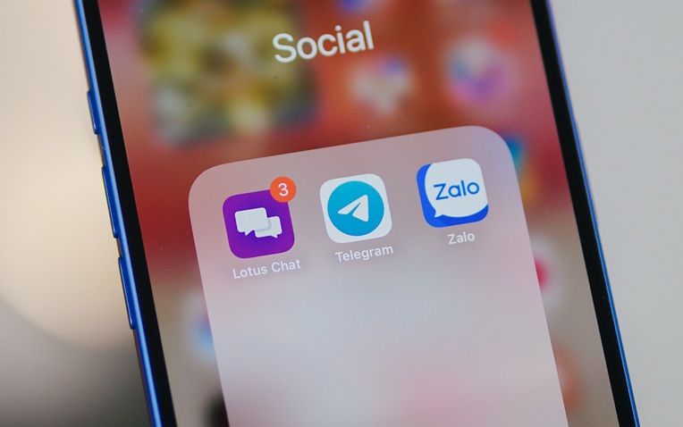 Người đứng đầu Lotus Chat: Người đứng đầu Lotus Chat: