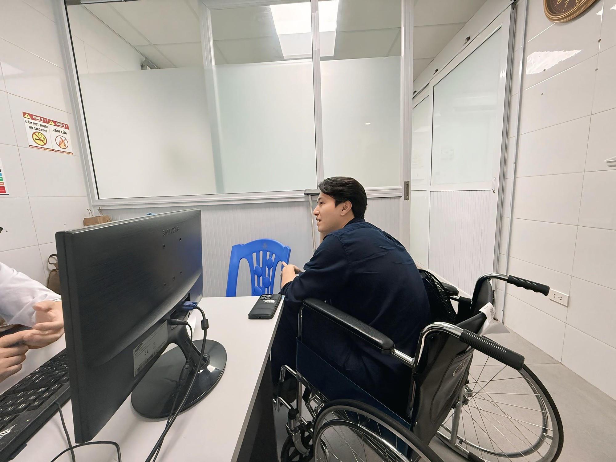 Hoa hậu vừa gặp sự cố vì chơi pickleball: Có mẹ chồng giàu top đầu sàn chứng khoán, bố chồng là Tiến sĩ- Ảnh 6.