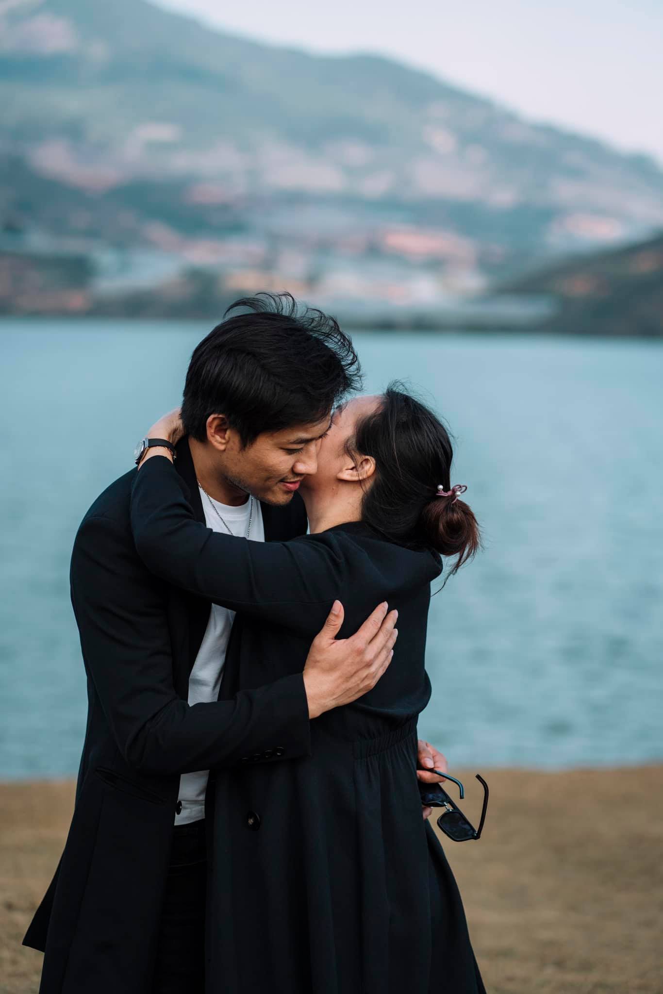 Một năm kín tiếng của Quý Bình và vợ hơn 7 tuổi- Ảnh 10. Một năm kín tiếng của Quý Bình và vợ hơn 7 tuổi- Ảnh 10.