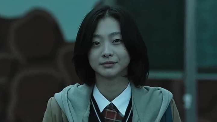 Đóa hoa độc lạ của showbiz: Từ Đóa hoa độc lạ của showbiz: Từ