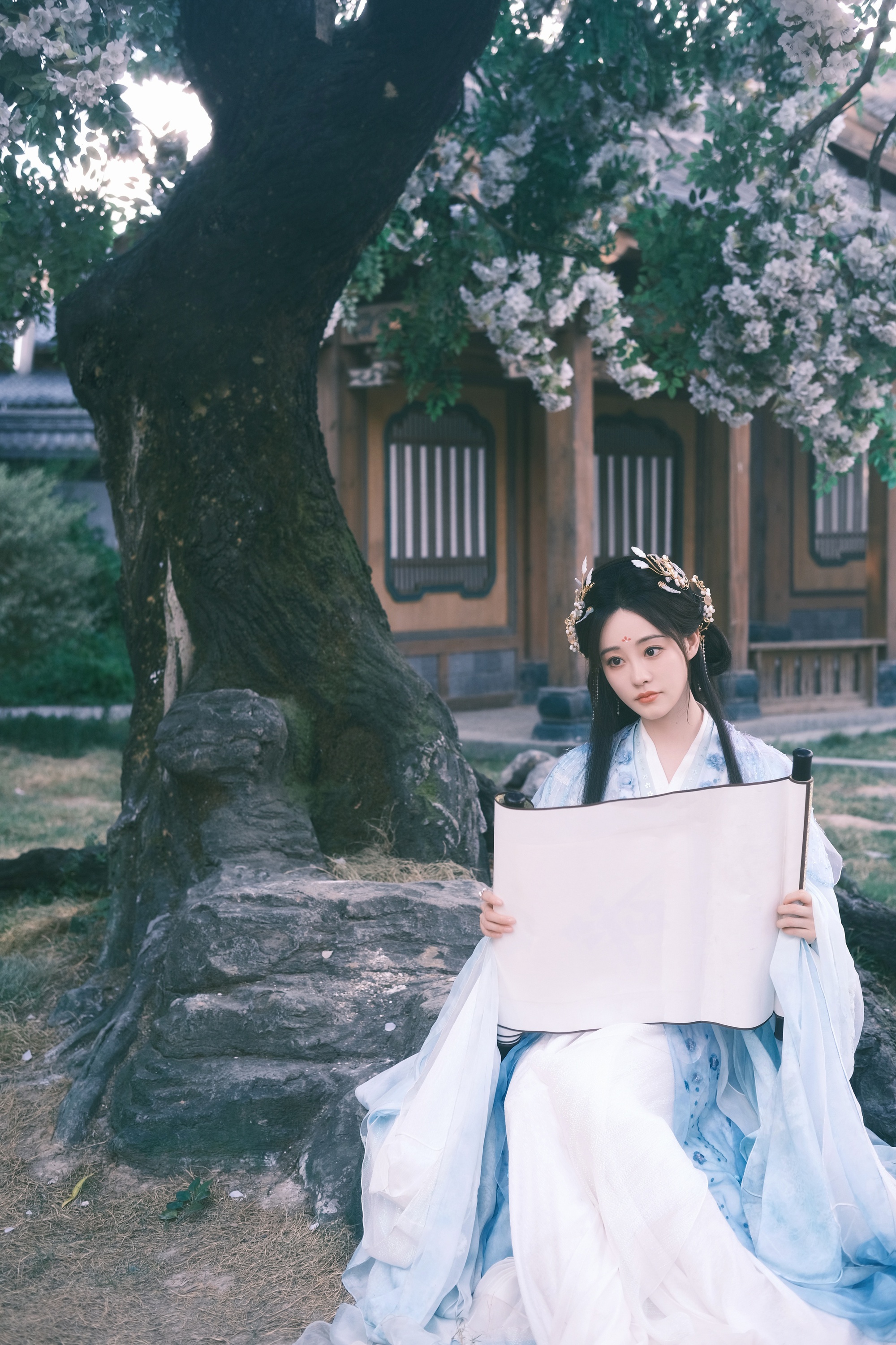 Mỹ nhân cổ trang tự nhận mình là