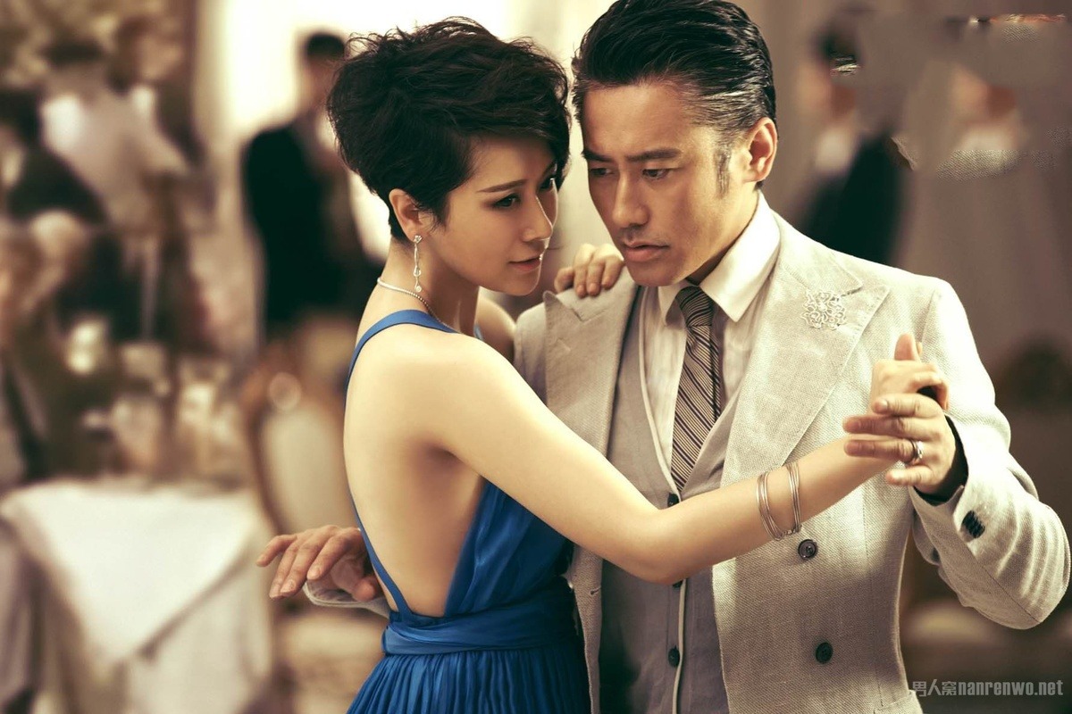 "Sao nam hạng A toàn phim hot" bị bồ nhí 9x tung hê hợp đồng bao nuôi, liền bắt tay vợ tống tiểu tam vào tù 3 năm trời 84751f50p91205 17537536058141812000289 1753768807622 1753768807836497636149