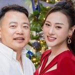 Phương Oanh có liên quan gì đến việc kinh doanh của Shark Bình? 855031541602228 1759482034161192520177 1759497019211 17594970194452071274941 17598111078891130406791 1759814114701 1759814 146 0 861 1366 crop 1759814257762936865375jpeg