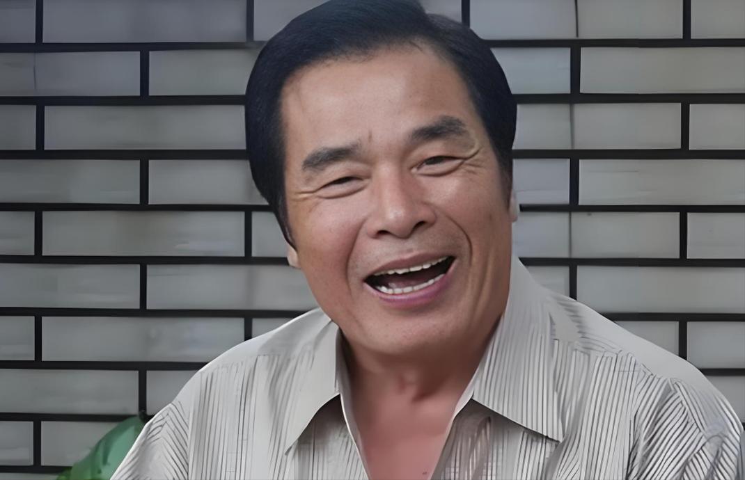 Nam diễn viên có 7 người vợ, mỗi người được phát gần 250 triệu đồng/tháng, sống như Vi Tiểu Bảo ngoài đời thực- Ảnh 2.