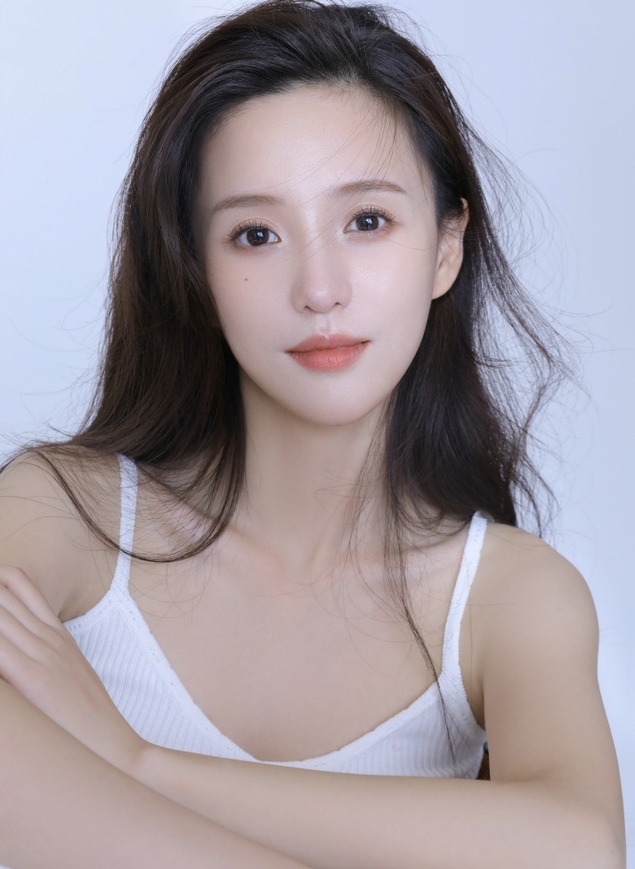 Căng: Mỹ nhân showbiz