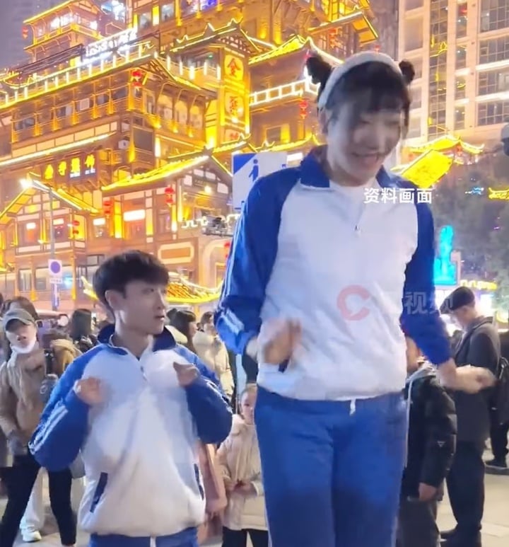 Bất chấp phản đối, cô gái 2,2m quyết sinh con cho 'chàng lùn' 1,68m- Ảnh 4.